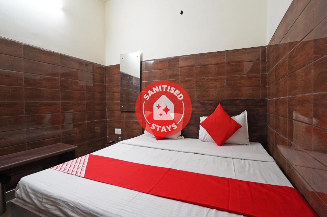 Hotel O Shri Sai Guest House เดลี ภายนอก รูปภาพ