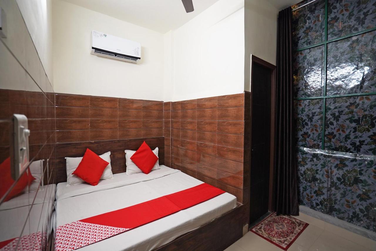 Hotel O Shri Sai Guest House เดลี ภายนอก รูปภาพ