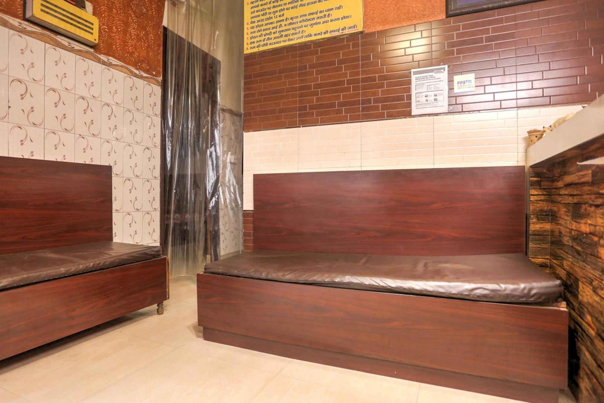 Hotel O Shri Sai Guest House เดลี ภายนอก รูปภาพ