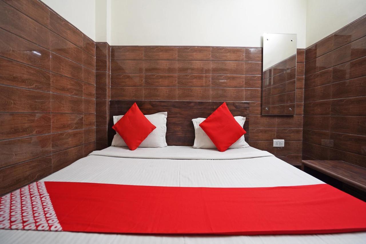 Hotel O Shri Sai Guest House เดลี ภายนอก รูปภาพ