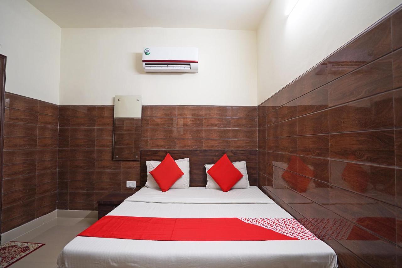 Hotel O Shri Sai Guest House เดลี ภายนอก รูปภาพ